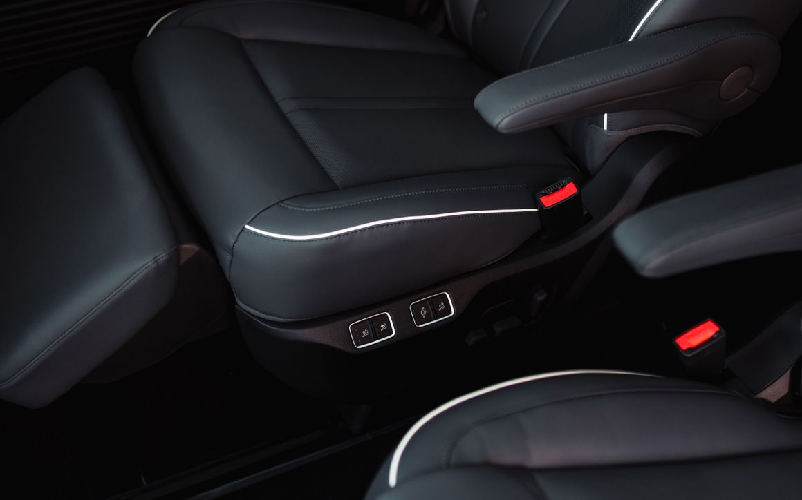 HYUNDAI STARIA - image 12