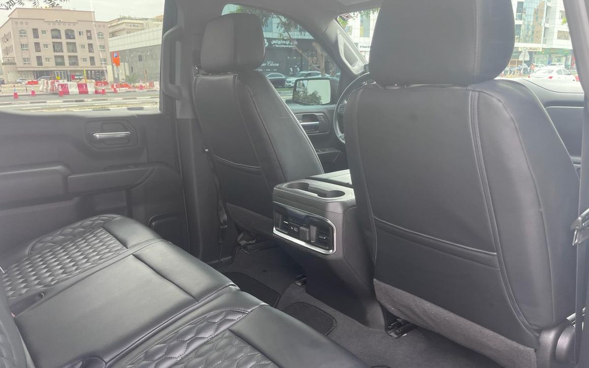 Chevrolet Silverado 1500 - image 13