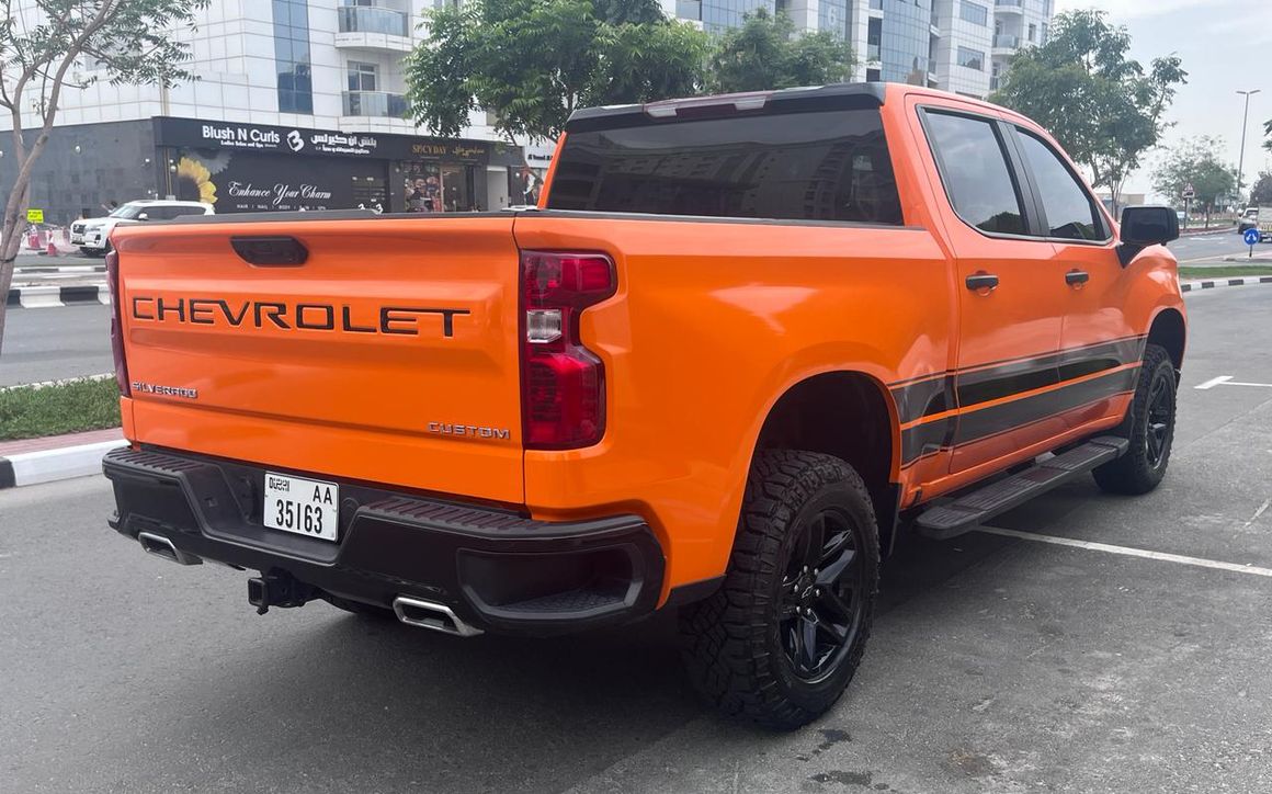 Chevrolet Silverado 1500 - image 7