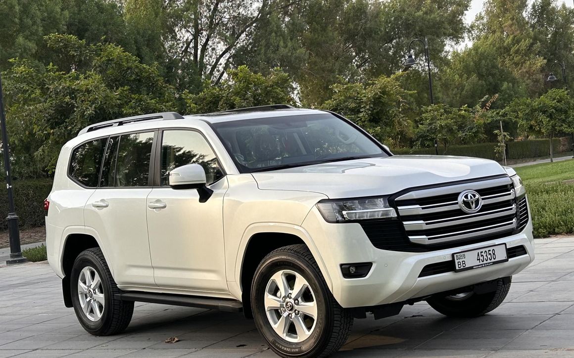 Toyota Land Cruiser - image 4