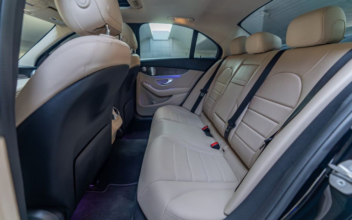 MERCEDES C300 2021 - image 8