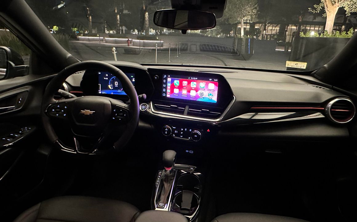 Chevrolet Trax BLACK - image 13