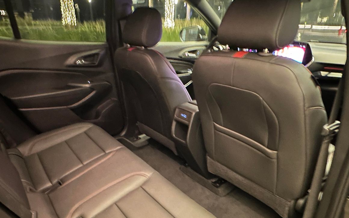 Chevrolet Trax BLACK - image 14