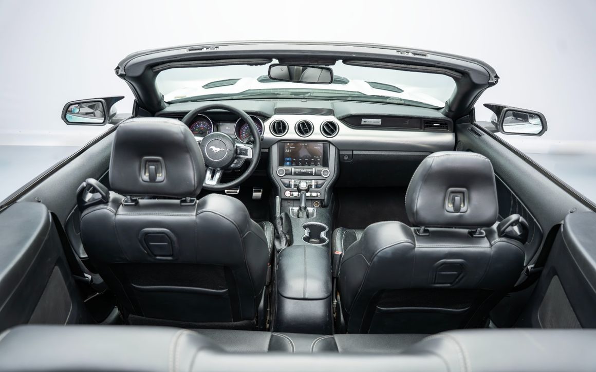 FORD MUSTANG Conv 2019 - image 5