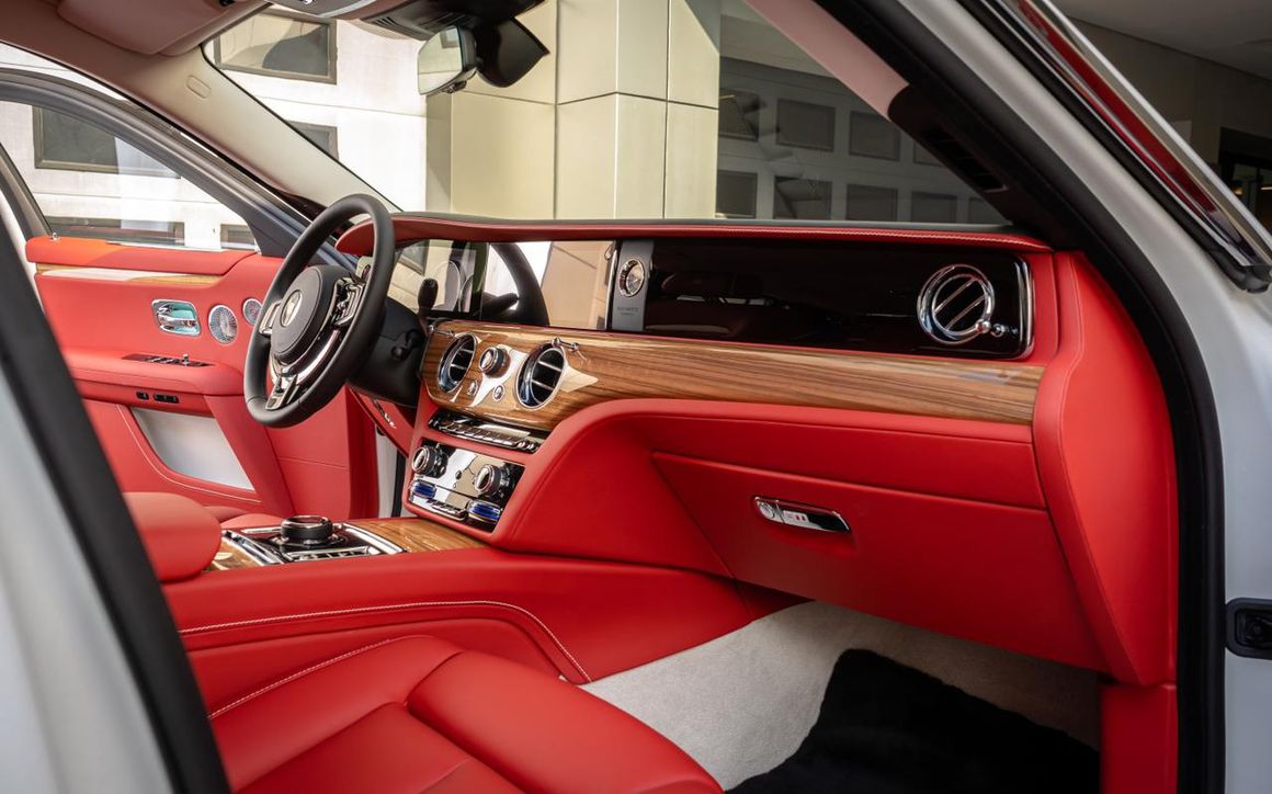 Rolls Royce  GHOST - image 10