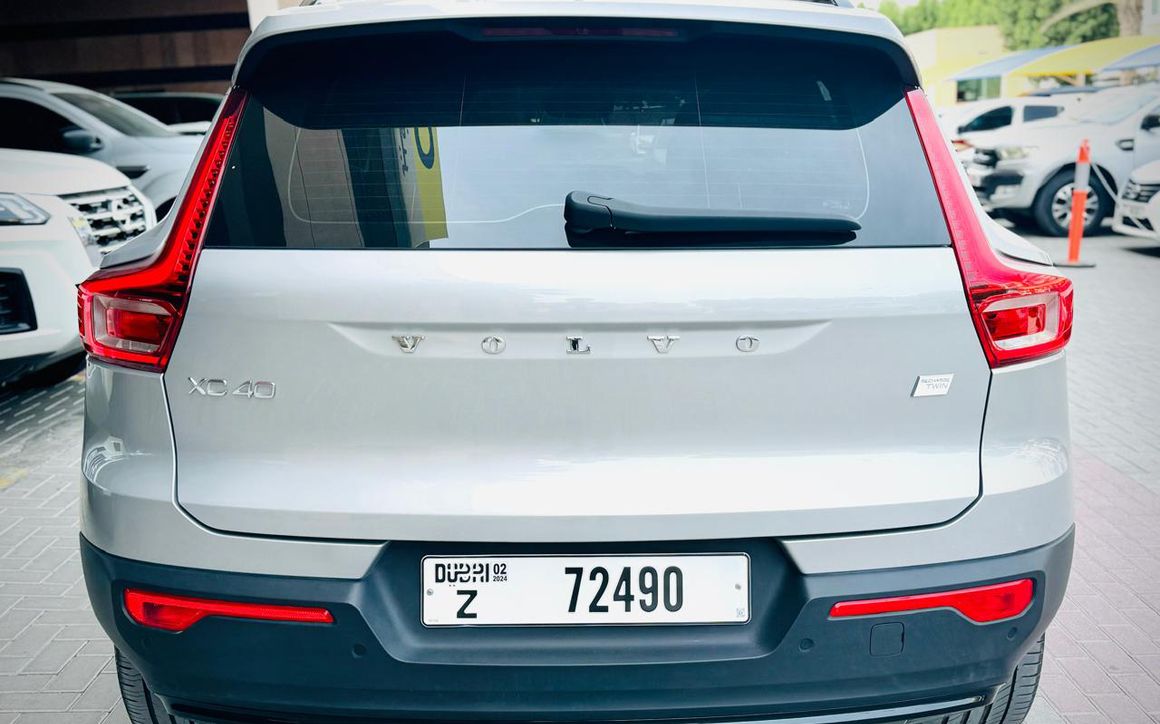VOLVO-XC40 RECHARGE TWIN P8 2023 - image 5