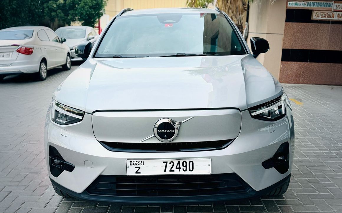 VOLVO-XC40 RECHARGE TWIN P8 2023 - image 3