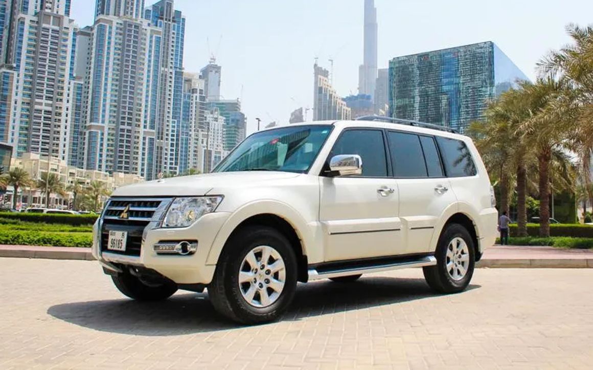 Mitsubishi Pajero - image 1