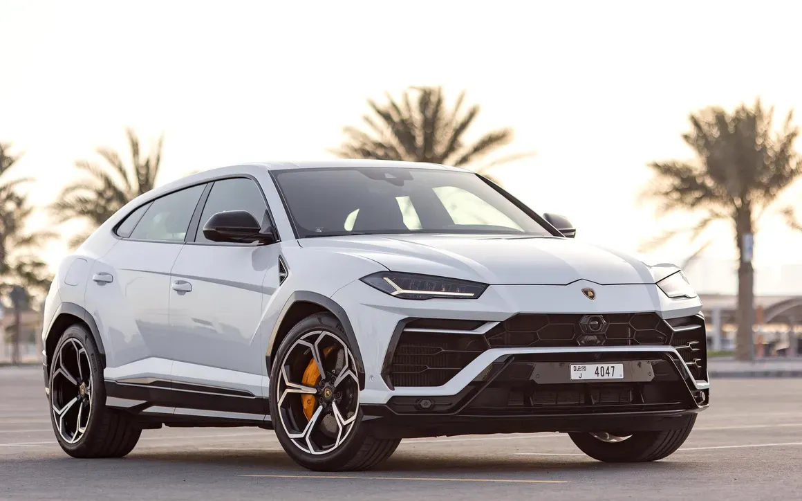 Lamborghini Urus - image 3