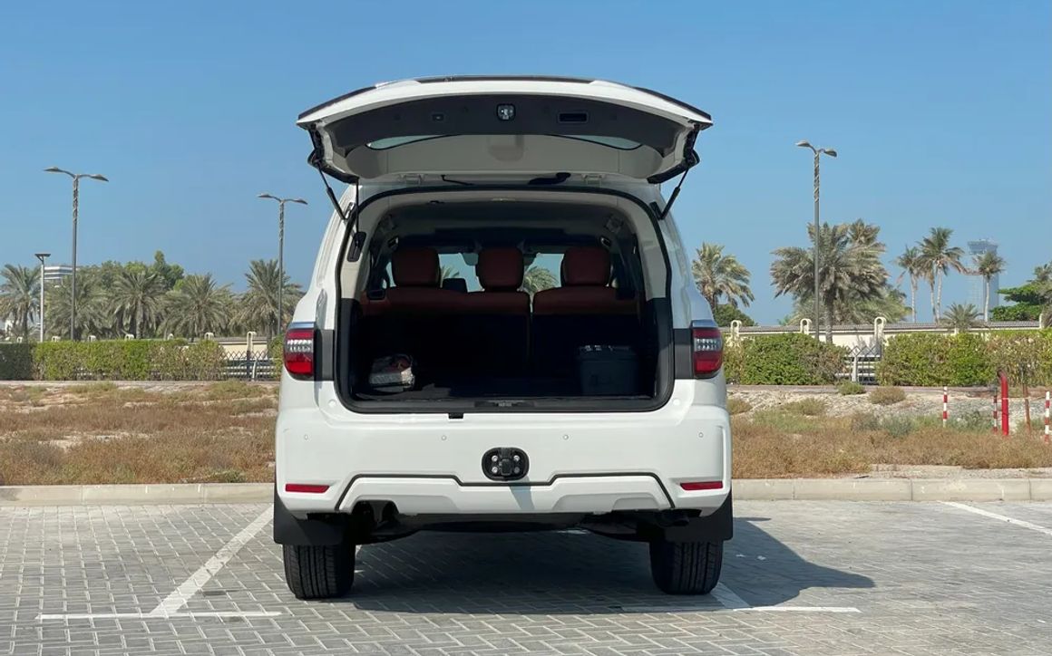 Nissan Patrol - image 6