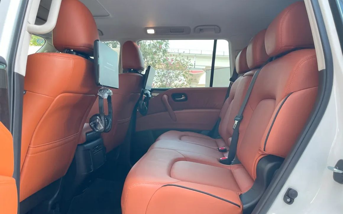 Nissan Patrol - image 9