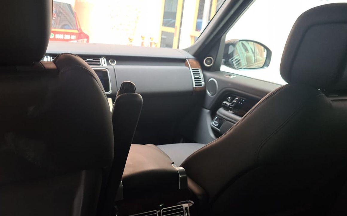 RANGE ROVER VOGUE - image 8