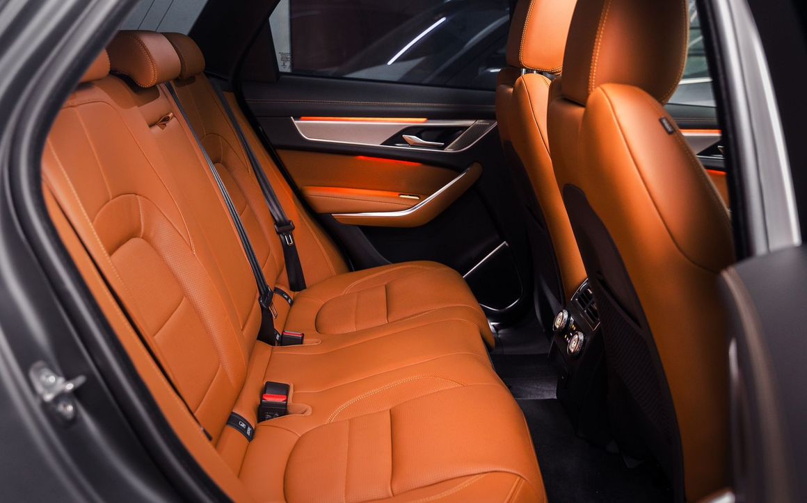 Jaguar F pace 2024 - image 11