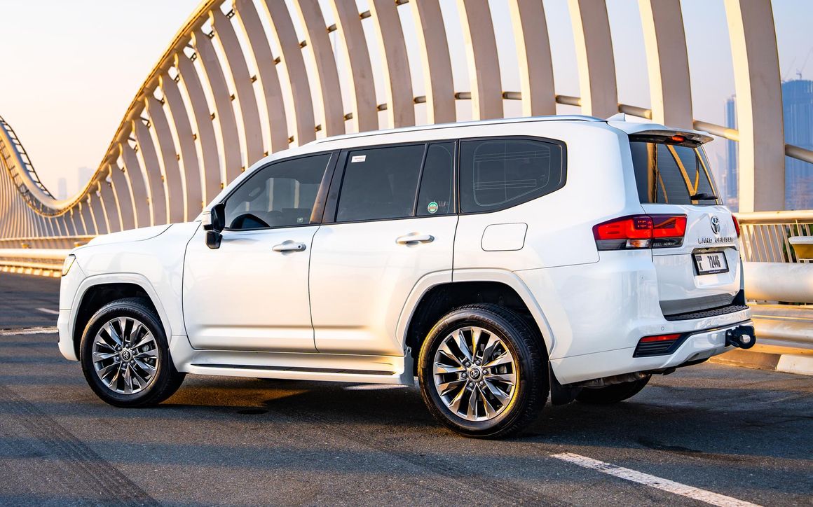 TOYOTA LAND CRUISER 2024 - image 3