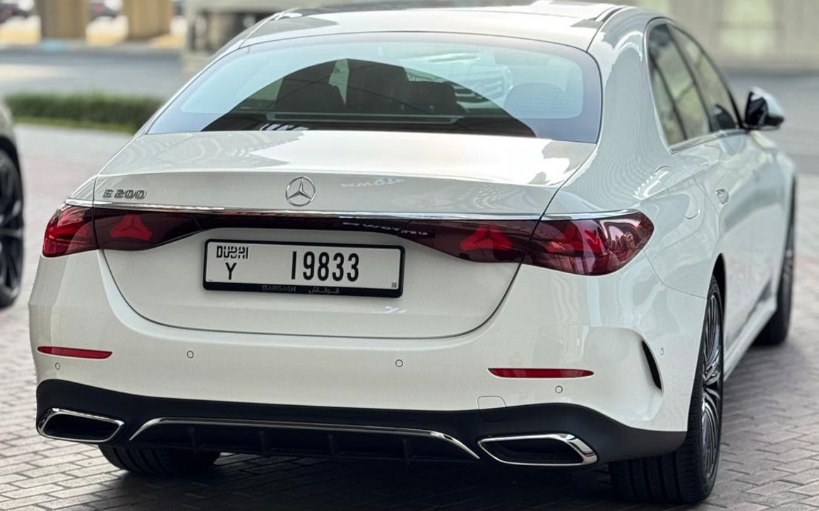 Mercedes E200 2025 - image 3