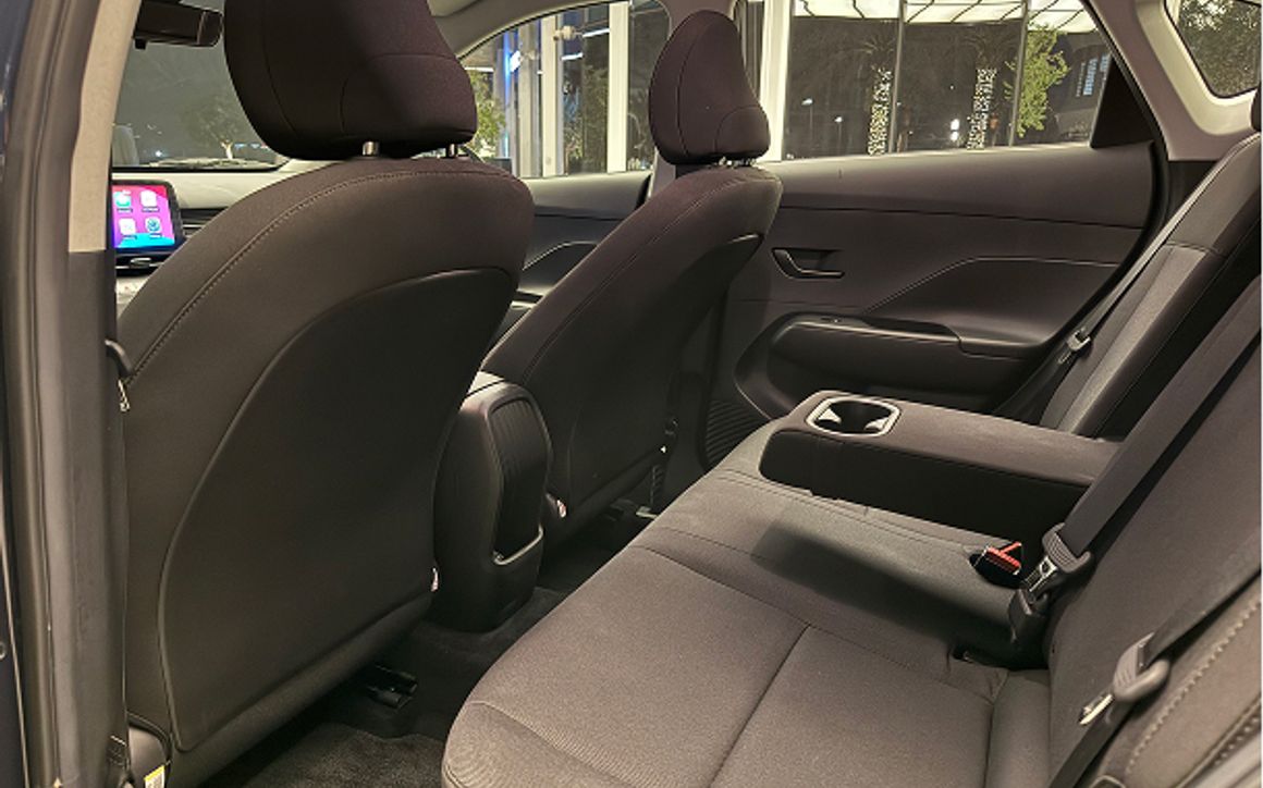 Hyundai Kona Blue - image 13
