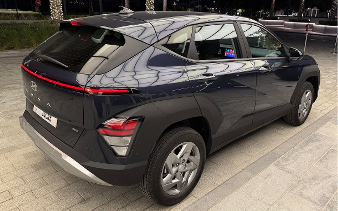 Hyundai Kona Blue - image 8