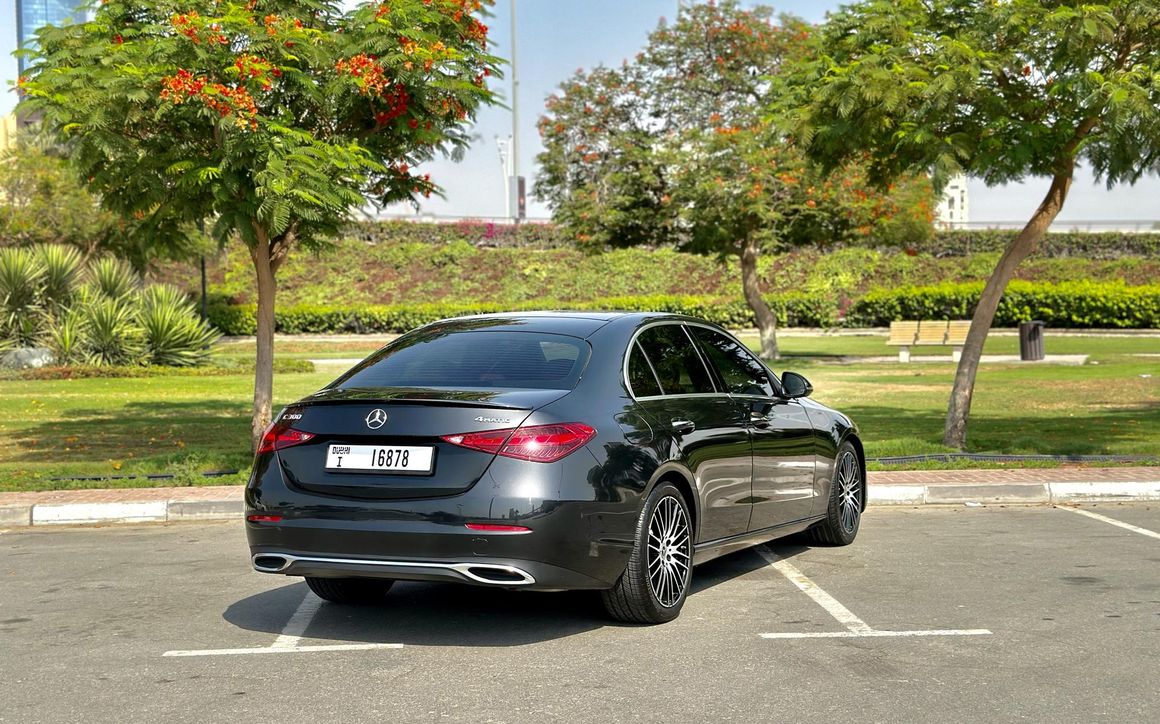 MERCEDES C300 - image 5