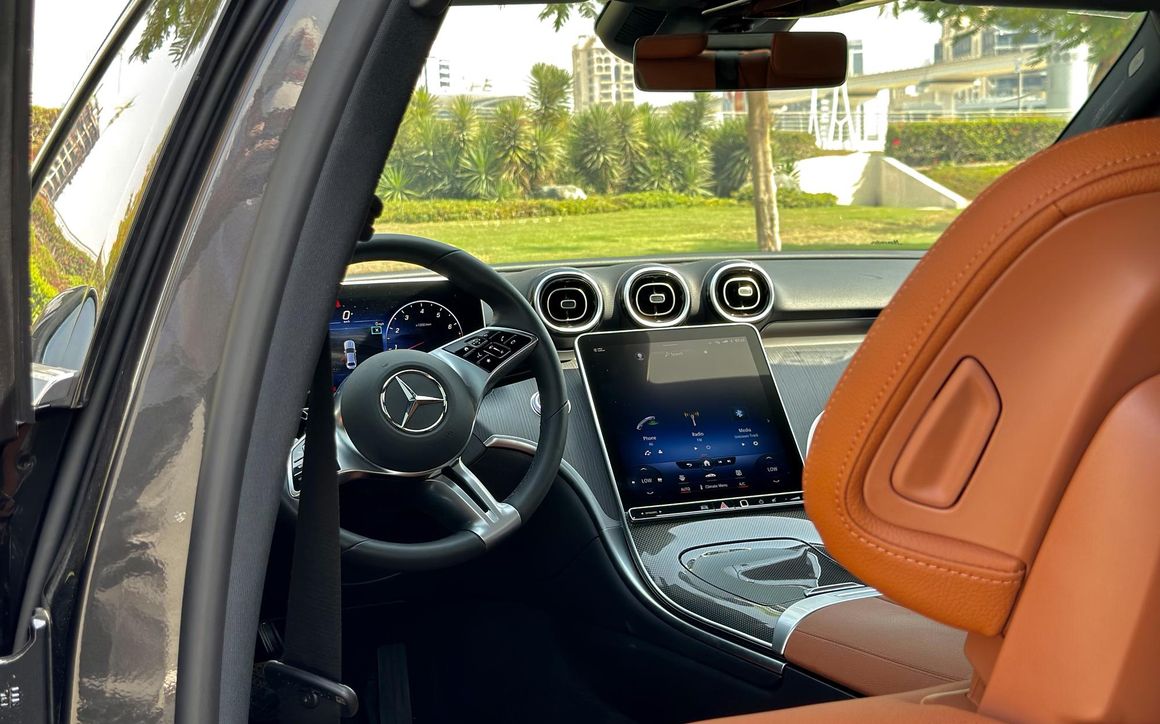 MERCEDES C300 - image 10