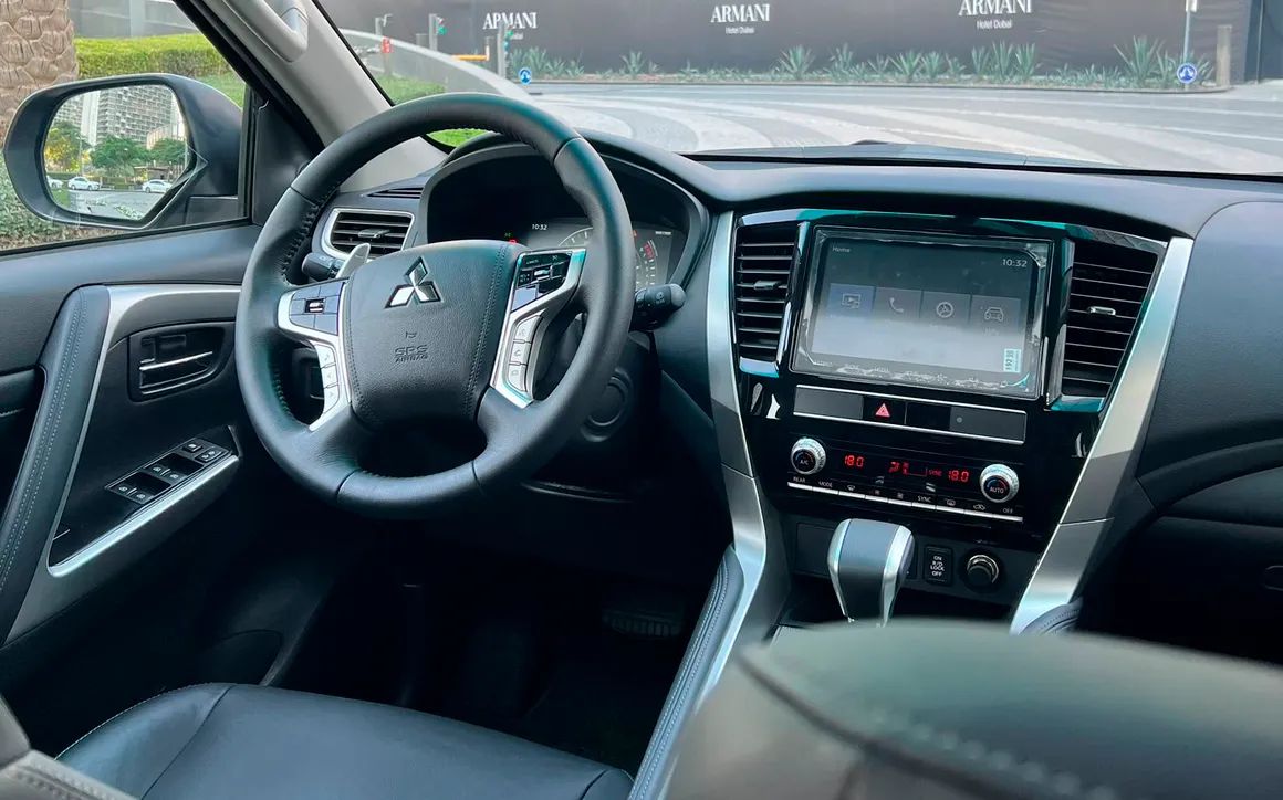 Mitsubishi Montero Sport Prime Edition 2023 - image 12