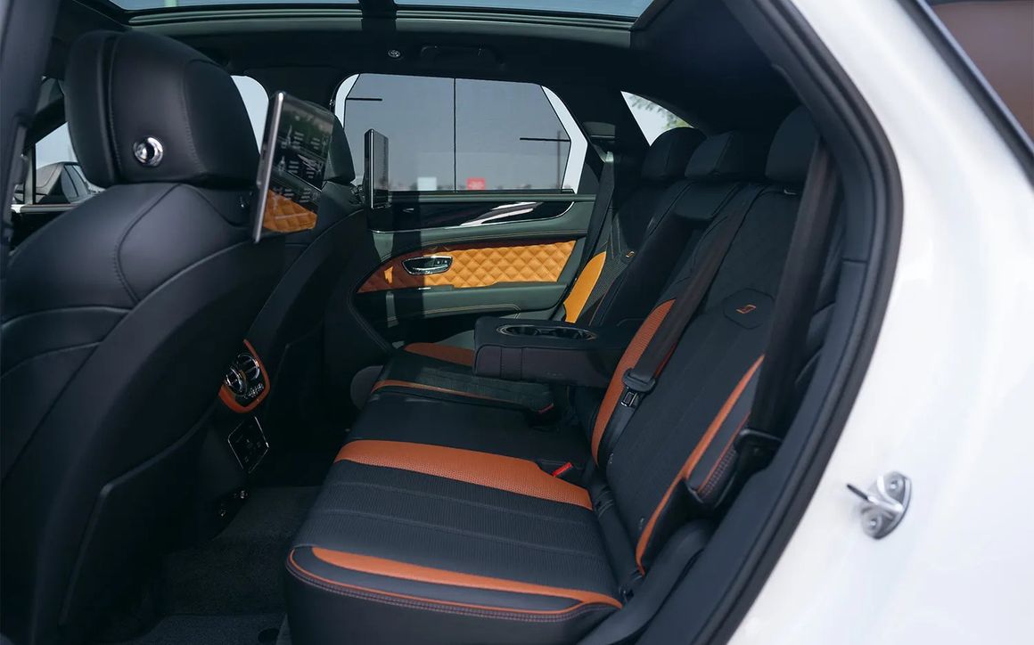 Bentley BENTAYGA - image 12