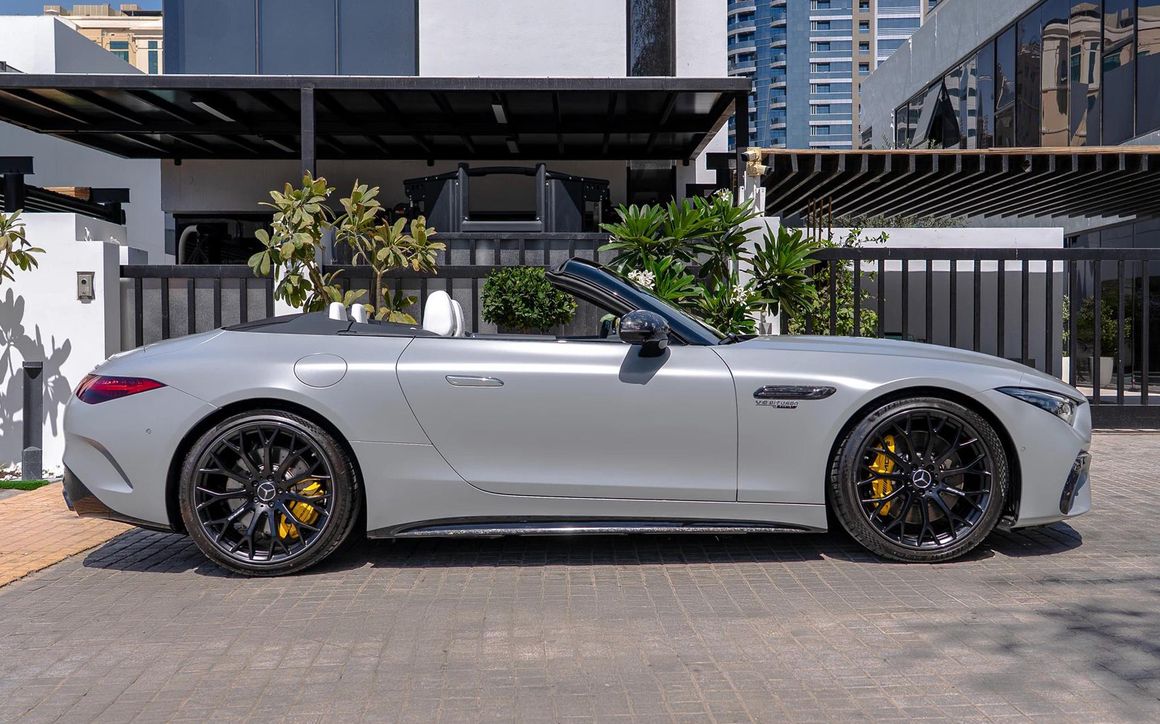 MERCEDES SL63 AMG - image 3