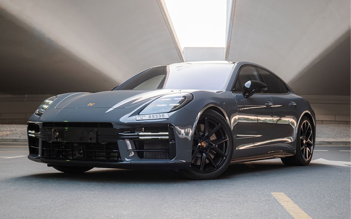 Porsche Panamera 4S E-Hybrid - image 1
