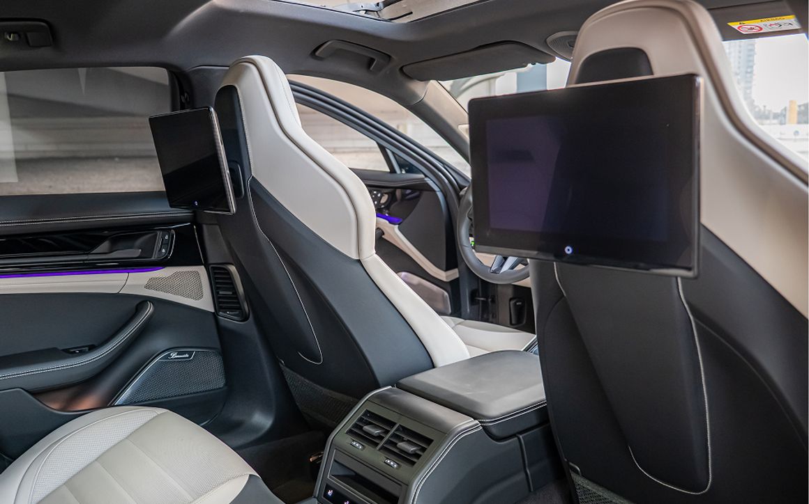 Porsche Panamera 4S E-Hybrid - image 10