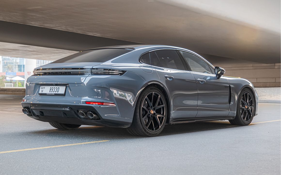 Porsche Panamera 4S E-Hybrid - image 4