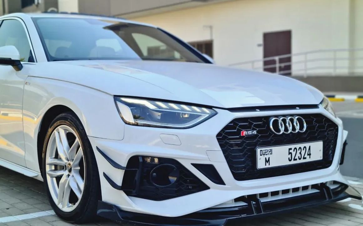 AUDI A4 - image 5