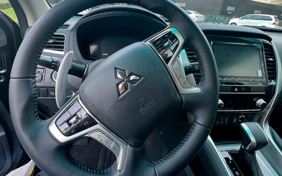 Mitsubishi Montero Sport Prime Edition 2023 - image 11