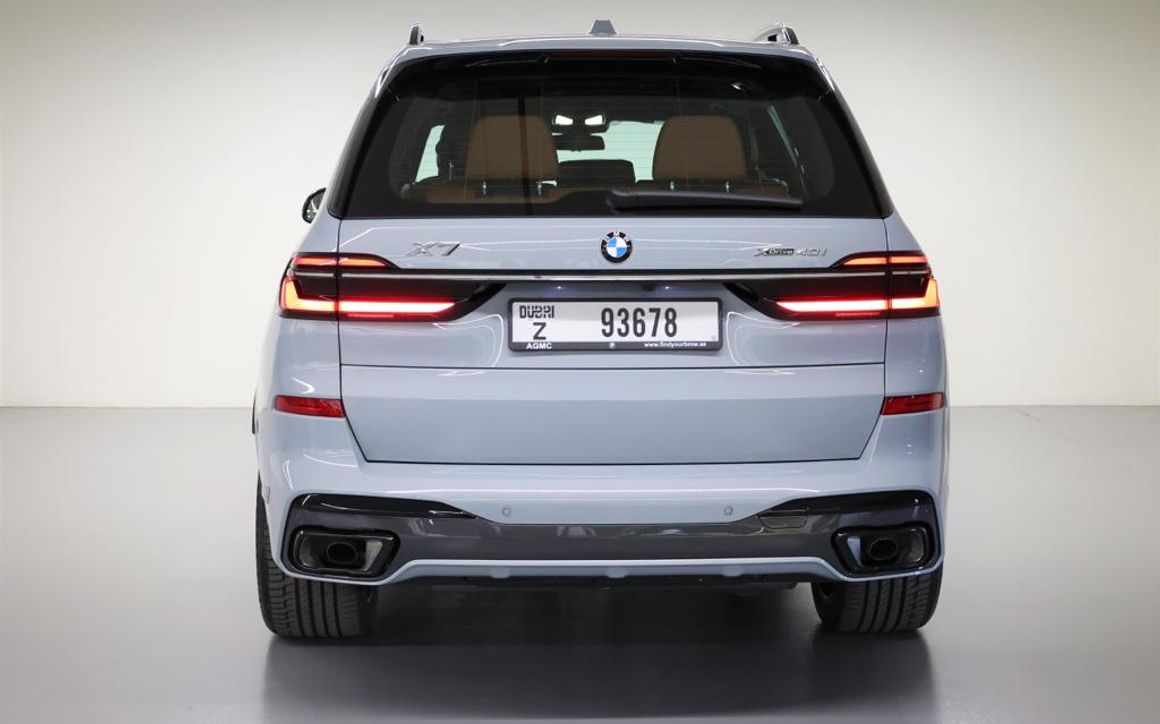 BMW X7  - image 5