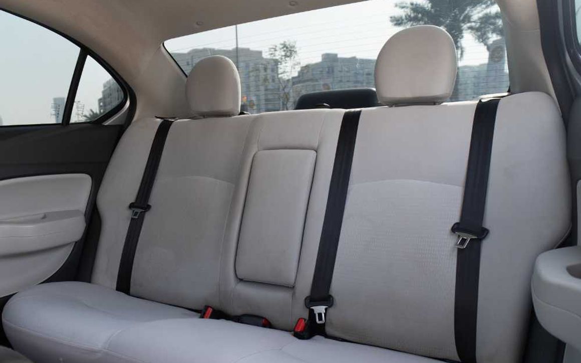 MITSUBISHI MIRAGE - image 6