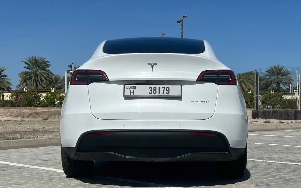 Tesla Model Y - image 7