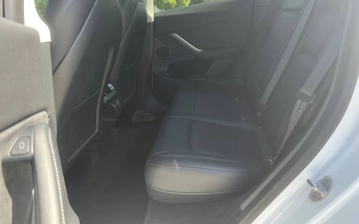 Tesla Model Y - image 13