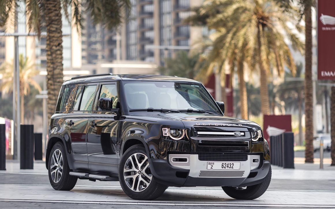 Land Rover Defender - image 5