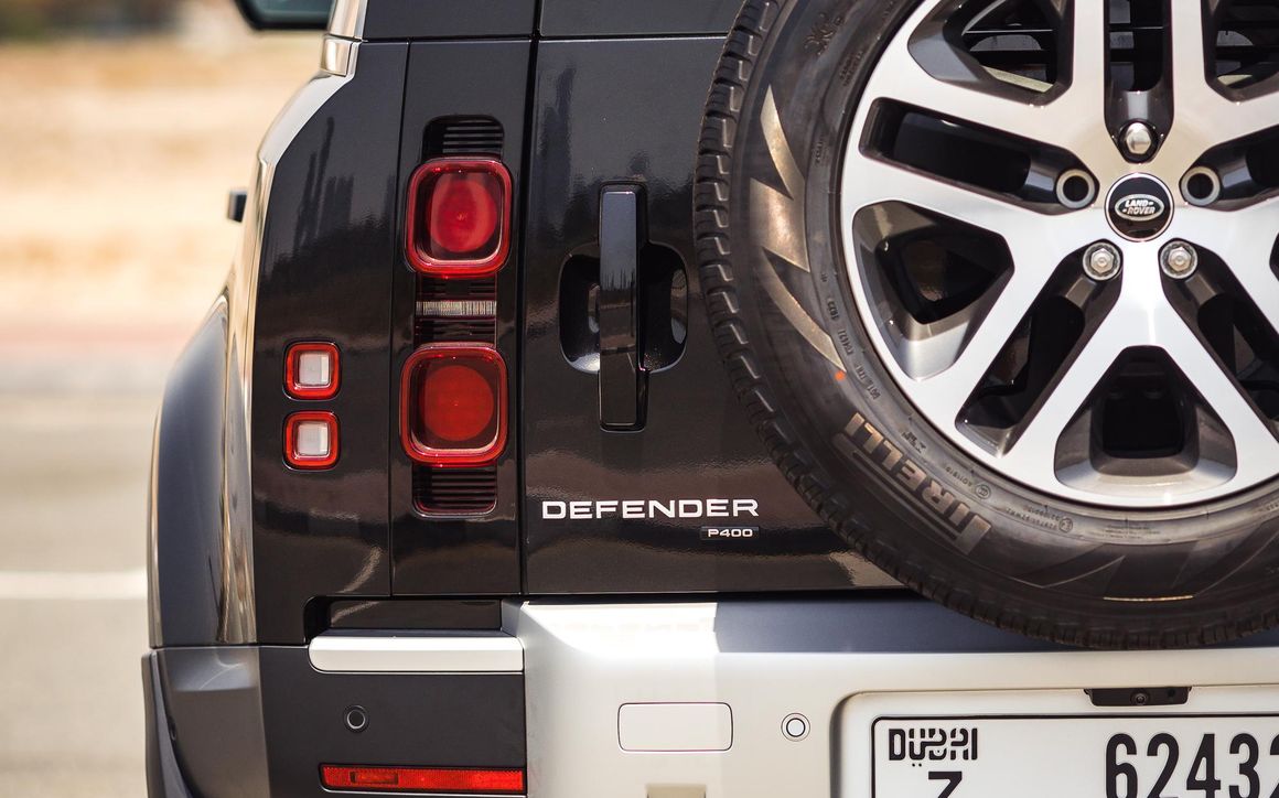 Land Rover Defender – Picture 12