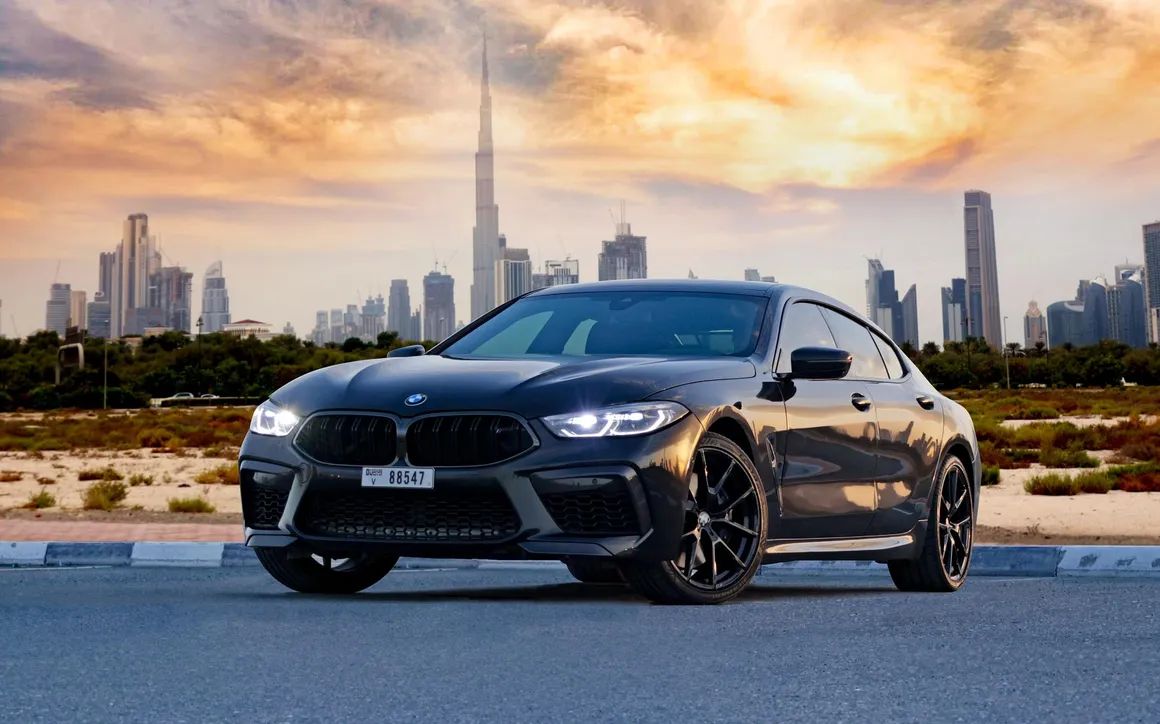 BMW 840 Black - image 1