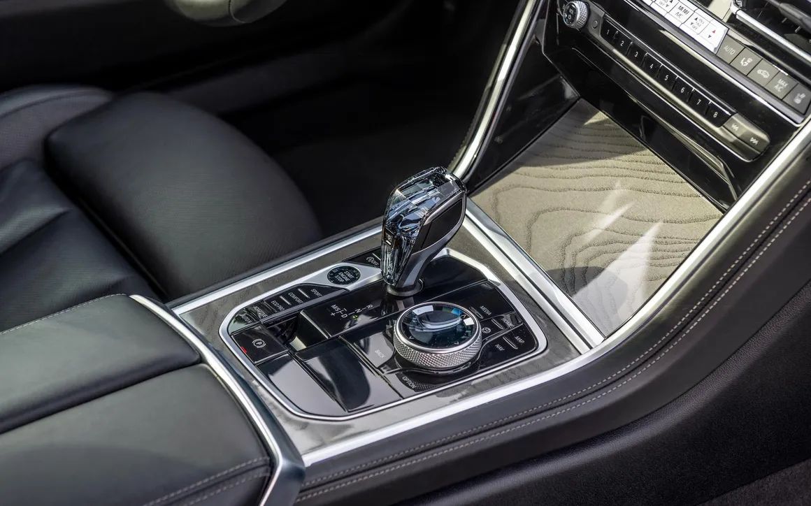 BMW 840 Black - image 11