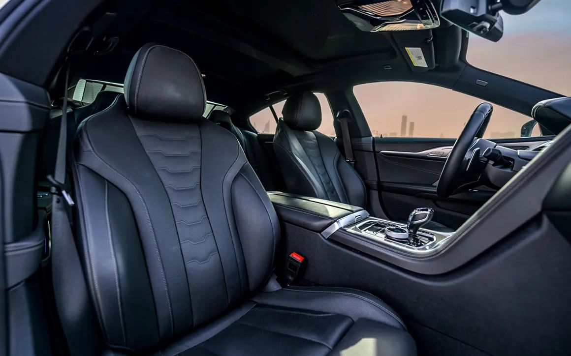 BMW 840 Black - image 13