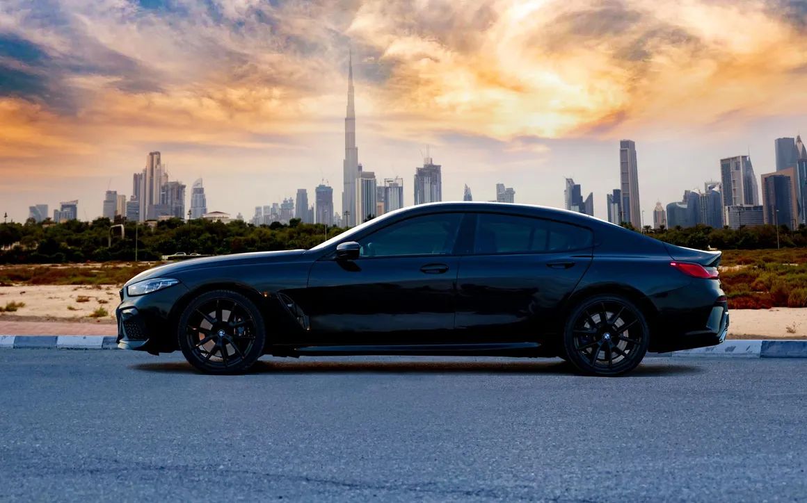 BMW 840 Black - image 3