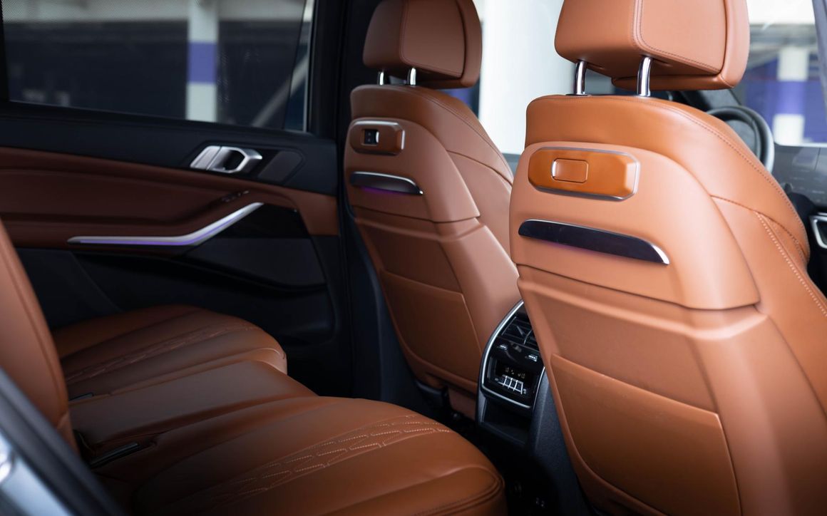 BMW X-7 - image 12