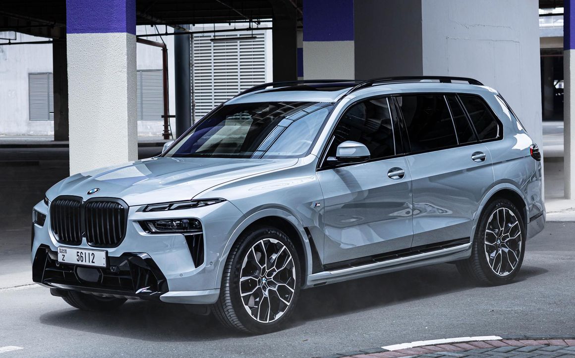 BMW X-7 - image 1