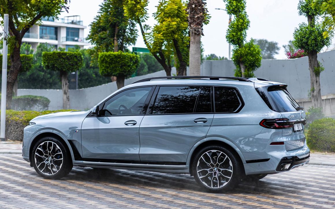 BMW X-7 - image 5