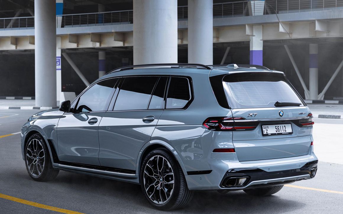 BMW X-7 - image 4