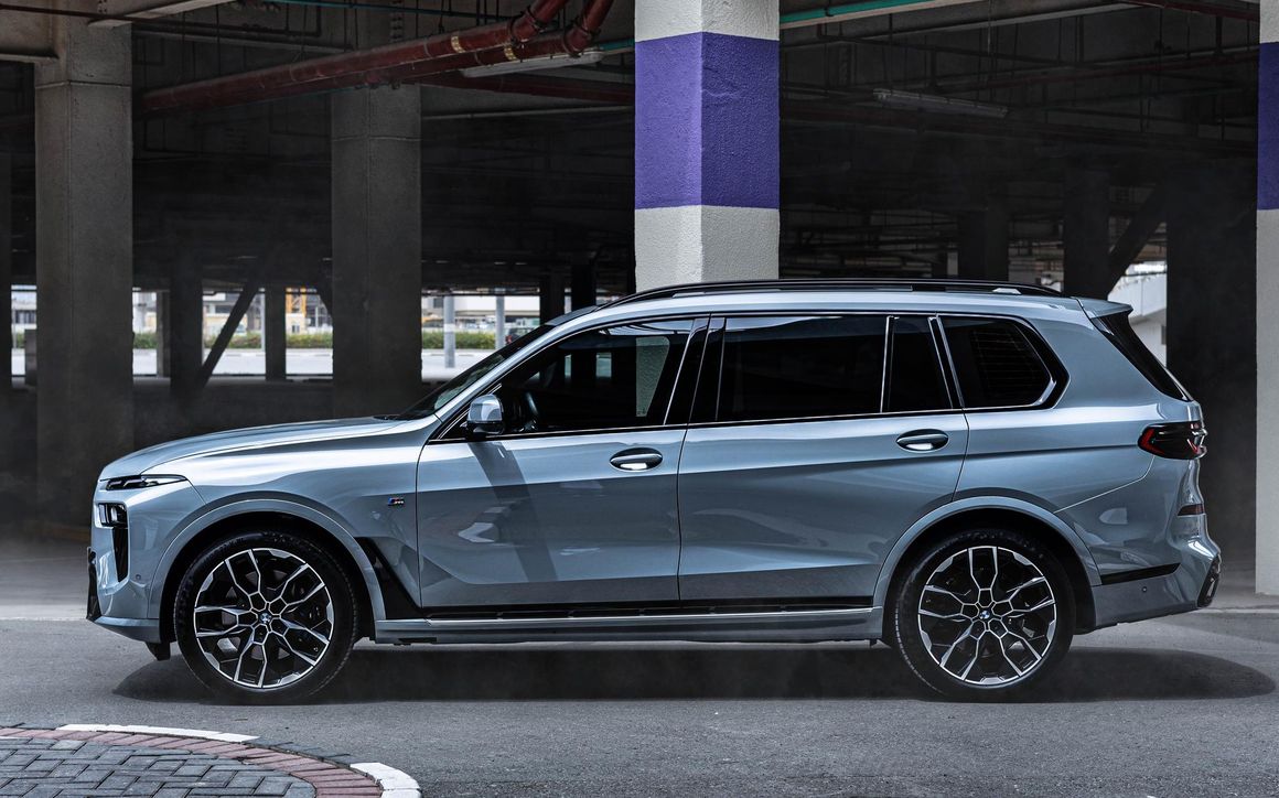 BMW X-7 - image 3