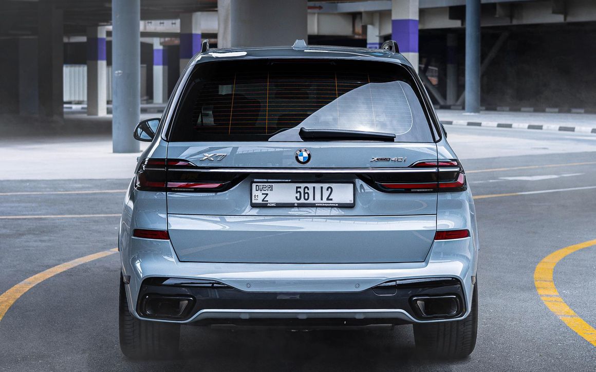 BMW X-7 - image 6