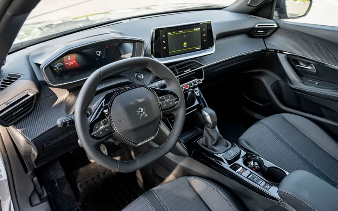 Peugeot 2008 - image 9