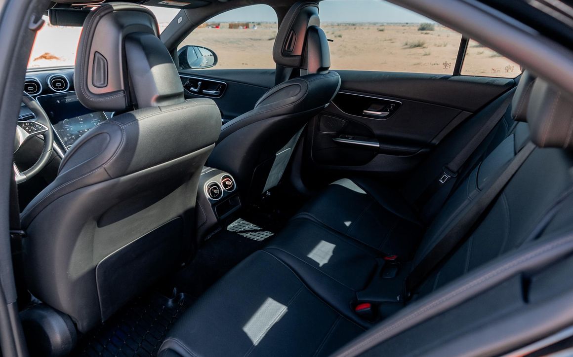 MERCEDES C300 - image 8