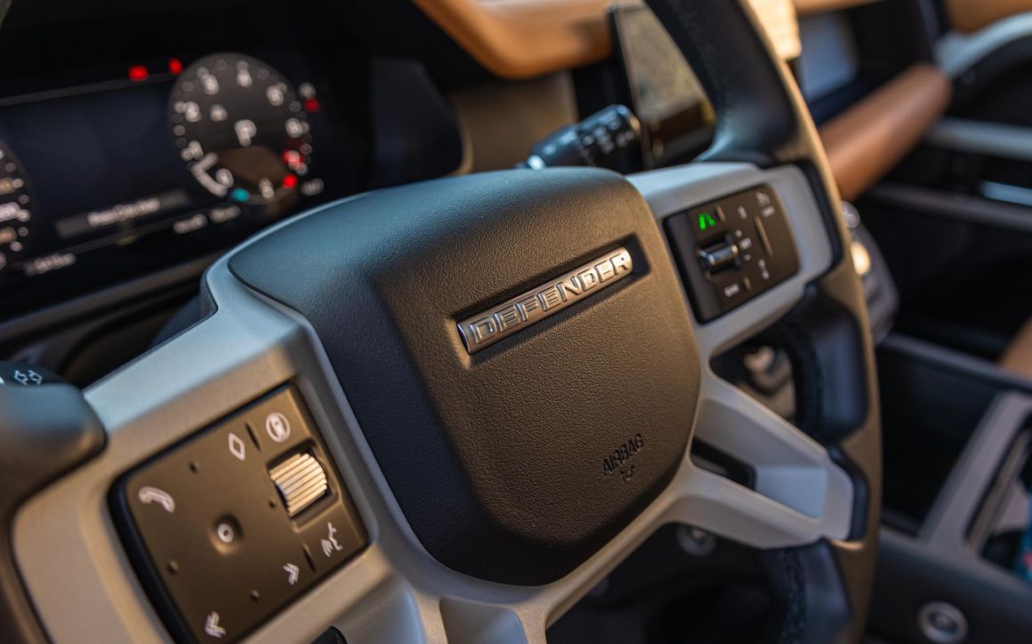 Land Rover Defender V6 110 - image 14